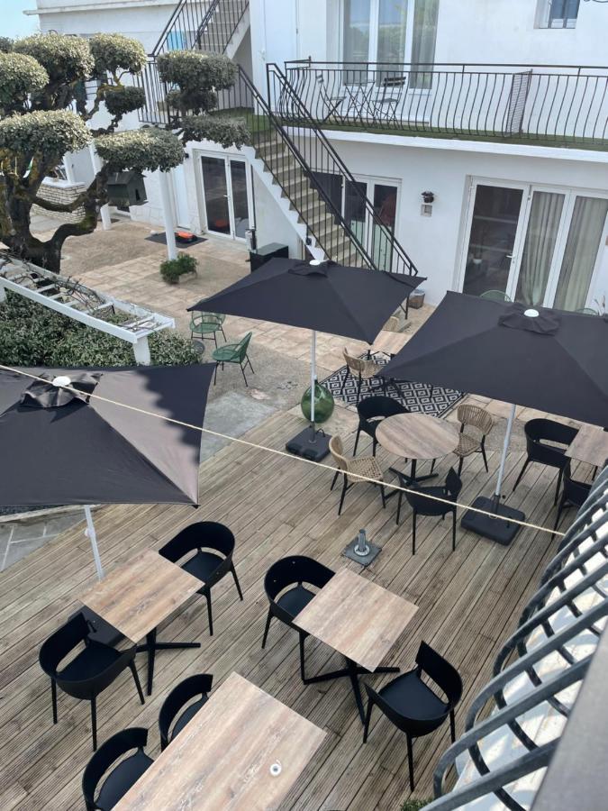 Hotel Le Martray Ars-en-Re Bagian luar foto