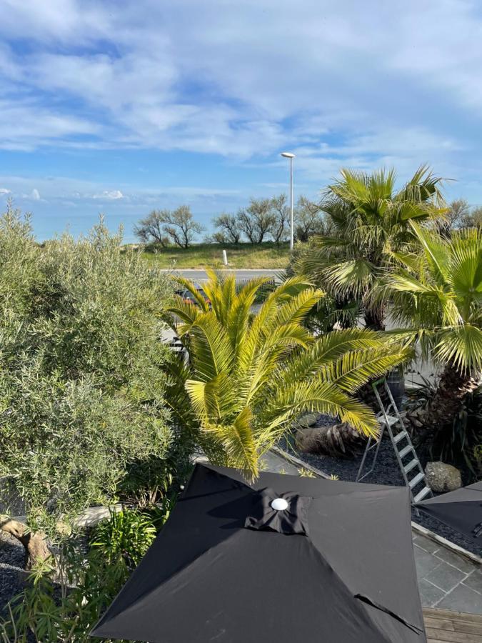 Hotel Le Martray Ars-en-Re Bagian luar foto