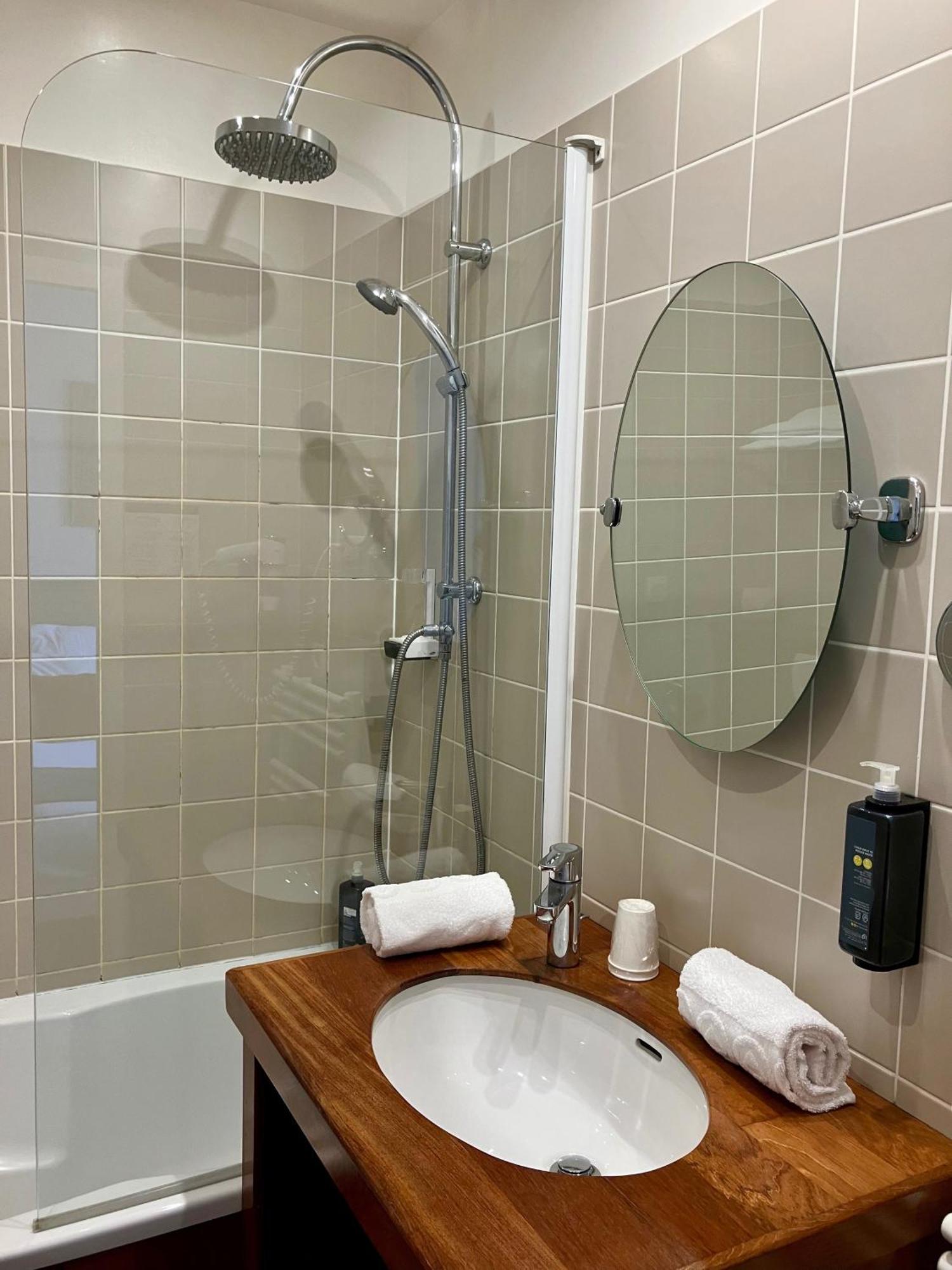 Hotel Le Martray Ars-en-Re Bagian luar foto