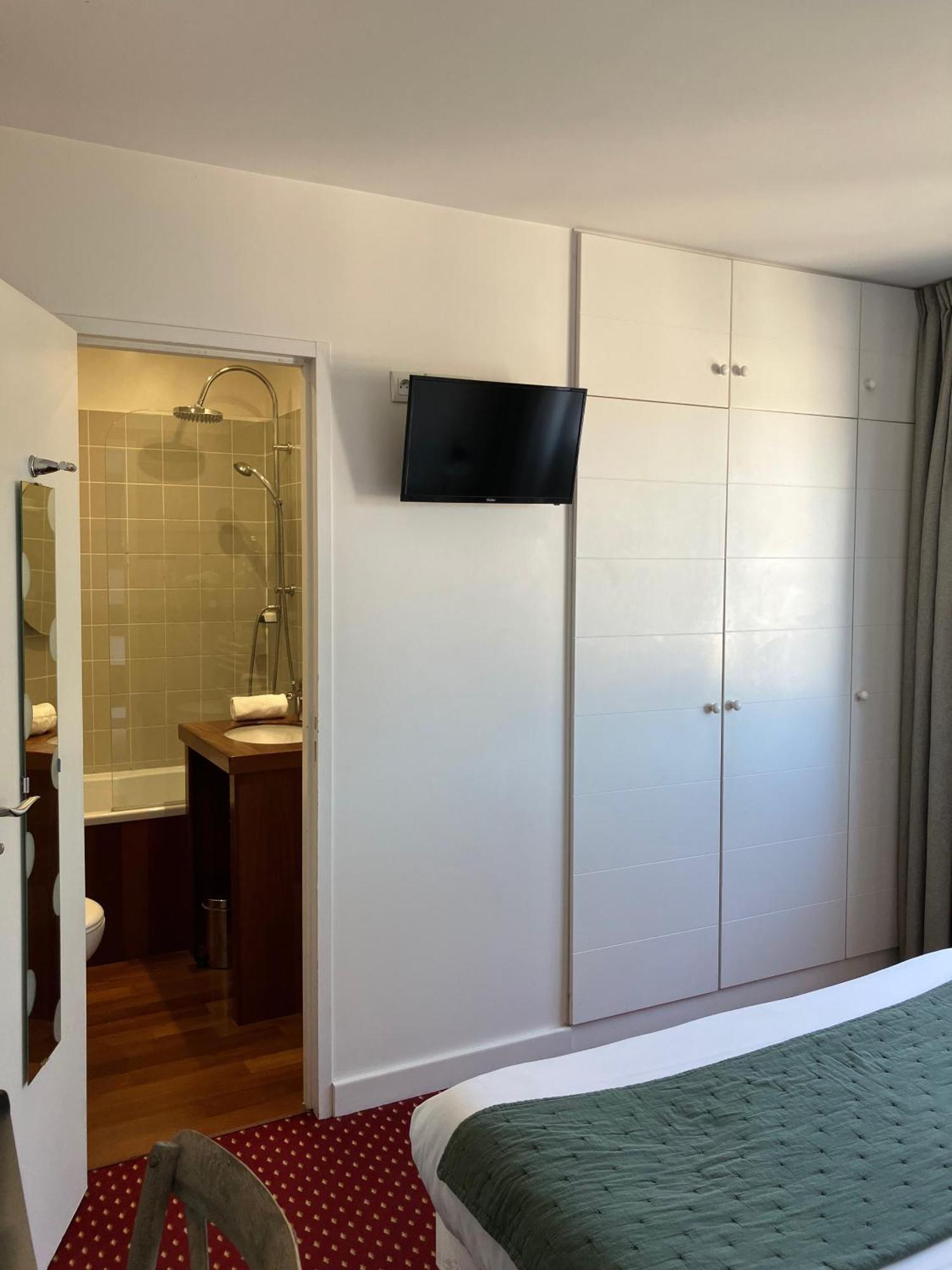 Hotel Le Martray Ars-en-Re Bagian luar foto