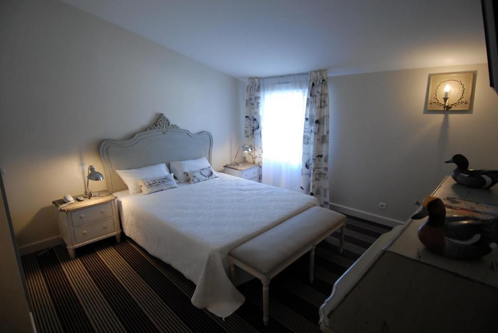 Hotel Le Martray Ars-en-Re Ruang foto